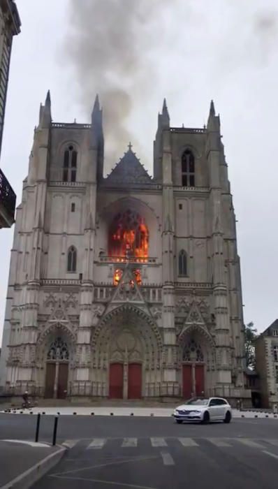 Incendio en la catedral de Nantes