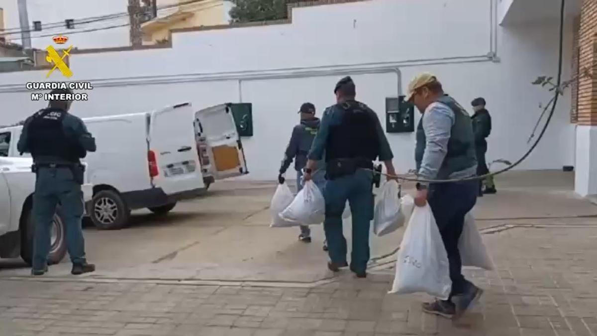 La Guardia Civil desmantela una plantación indoor de marihuana en Casarabonela