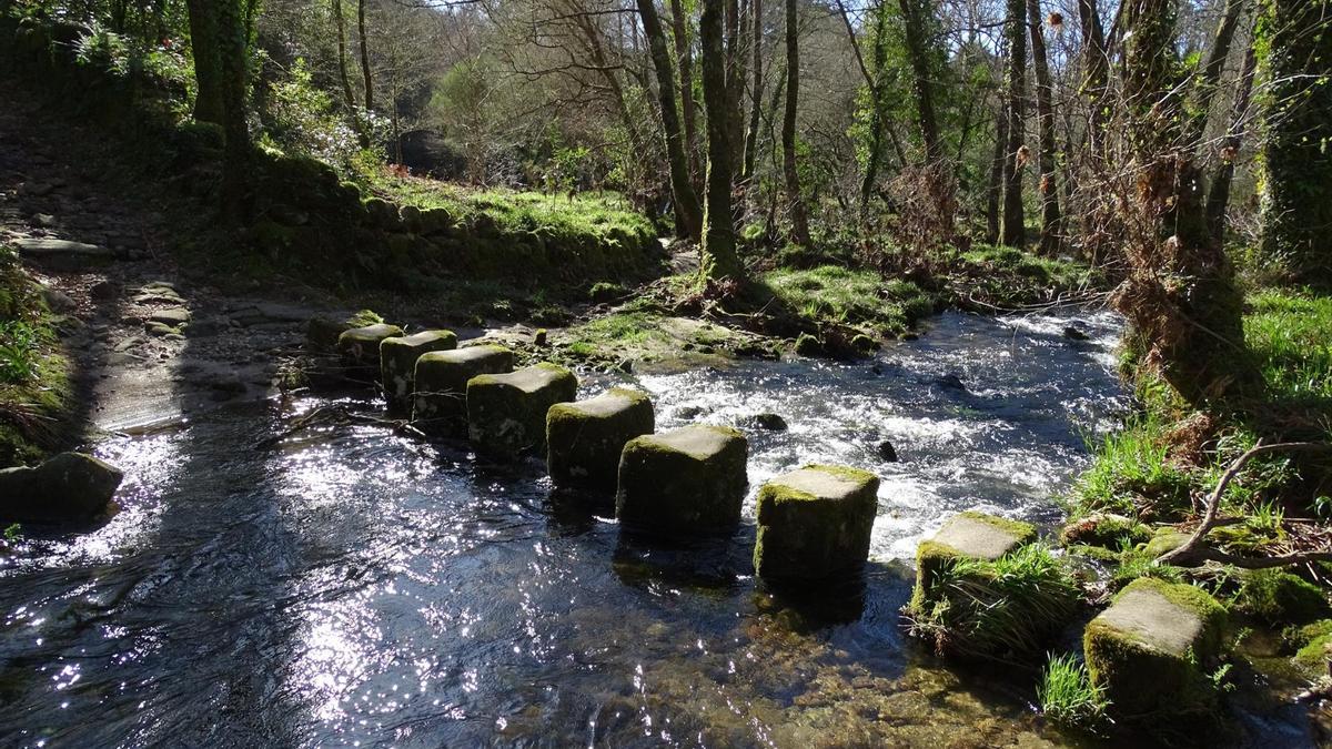 El río Verdugo a su paso por Ponte Caldelas. / Cedida