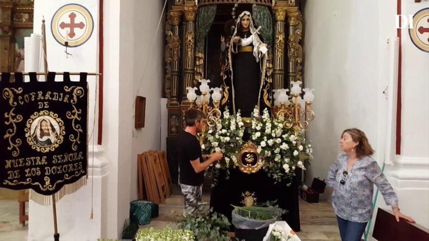 Las cofradías de Ibiza engalanan con flores sus pasos