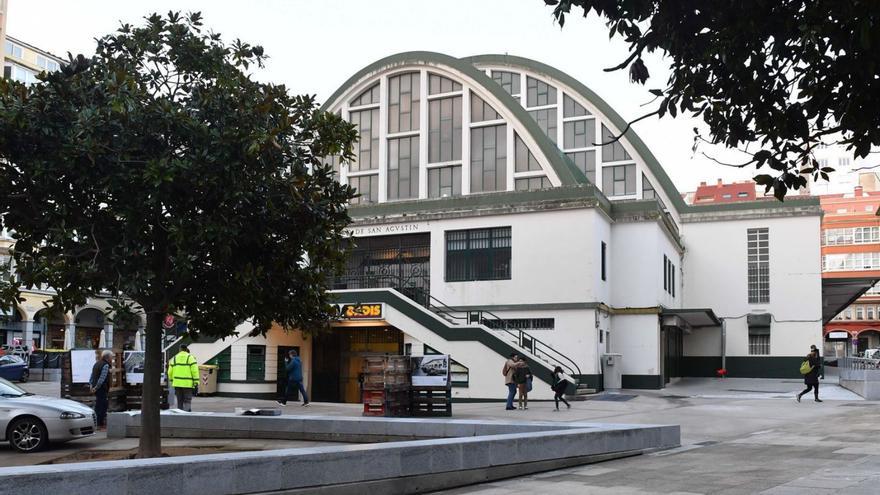 Exterior del mercado de San Agustín.   | // VÍCTOR ECHAVE