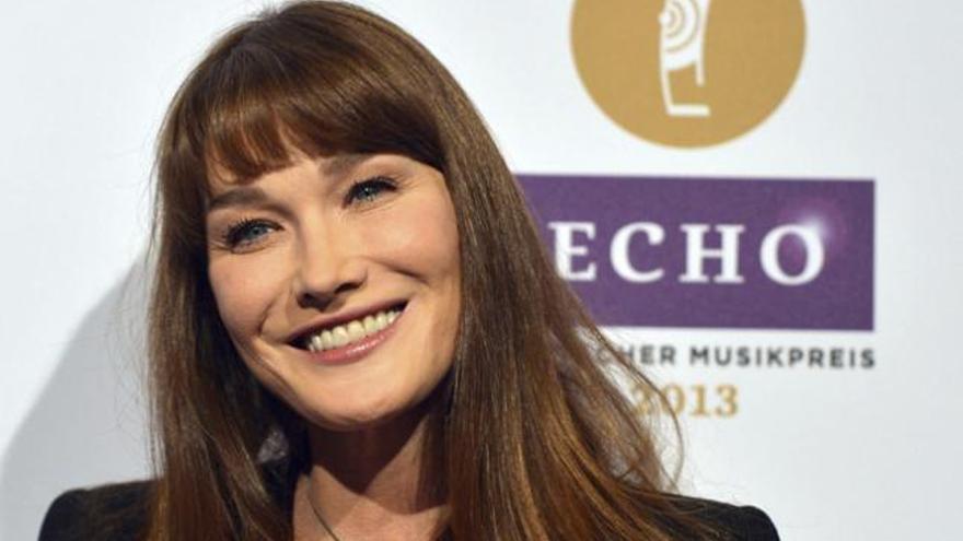 Carla Bruni.