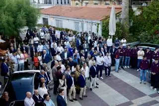 Entreg de los coches Nissan al Sporting