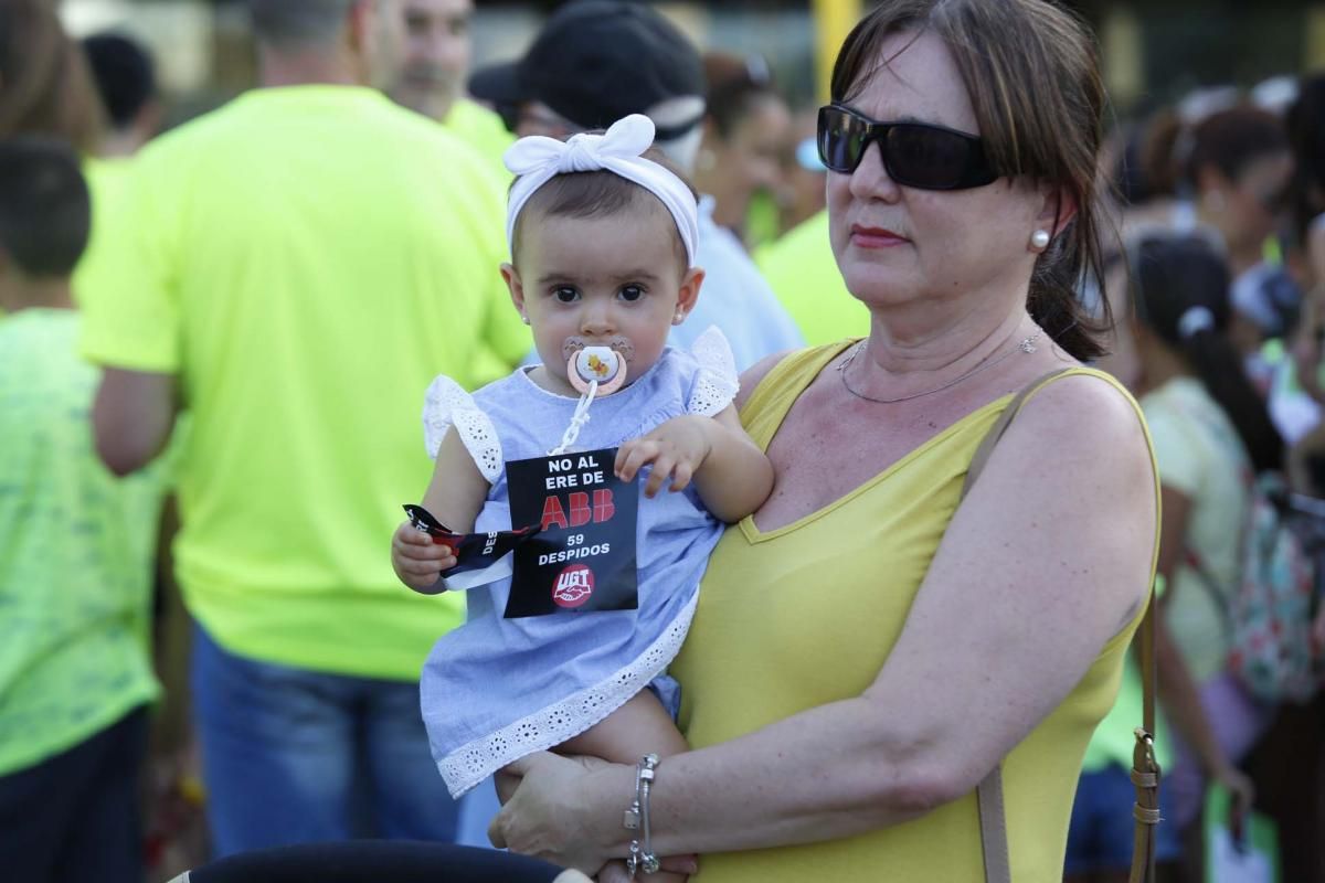 3.000 cordobesas se manifiestan contra el ERE de ABB