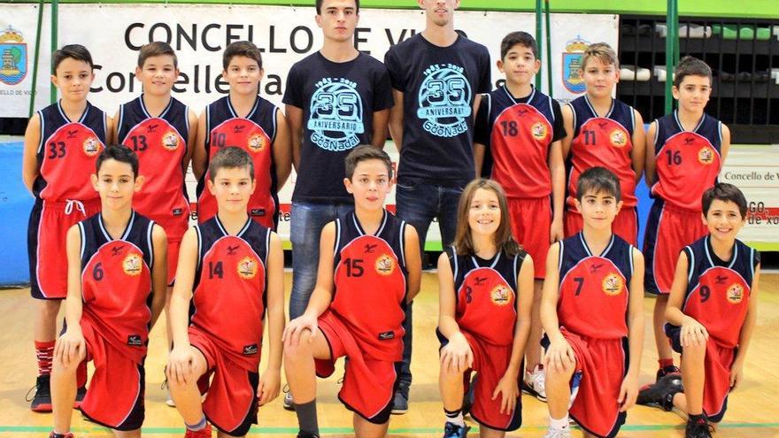 El equipo alevín masculino A del Seis do Nadal.