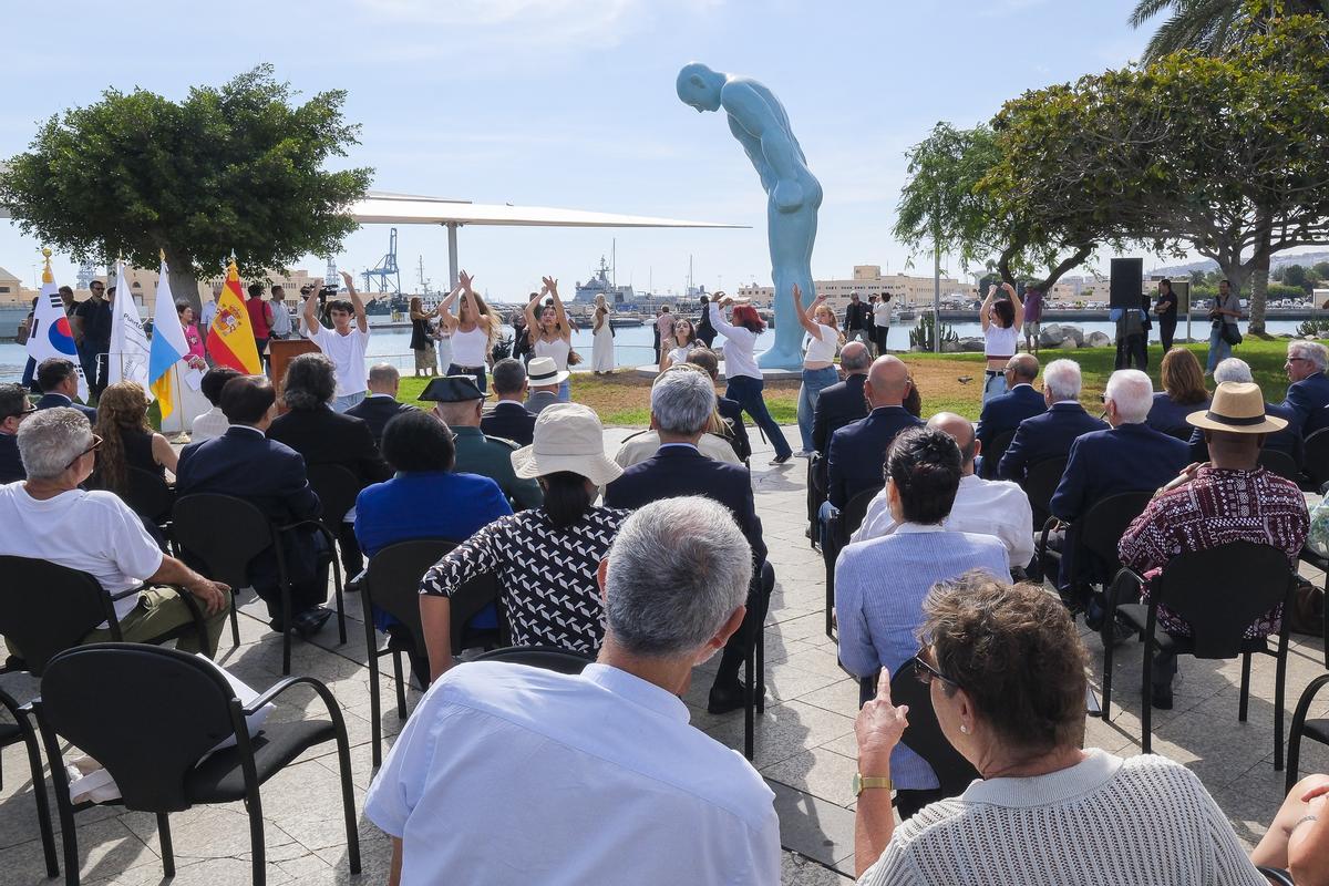 El público disfruta de una de las actuaciones del grupo Meraki.