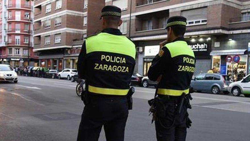 La policía busca testigos de una colisión en la avenida Ciudad de Soria de Zaragoza