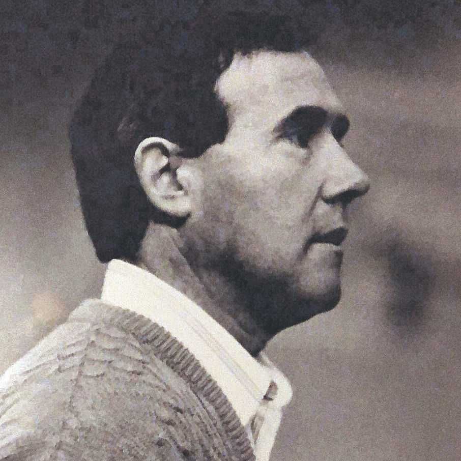 Rafael Mora López (1939-1994) va ser l’entrenador i màxim impulsor de l’equip; Mora, que va morir en un accident de trànsit l’any 1994, va tenir una dilatada trajectòria, durant la qual va arribar a exercir de seleccionador espanyol en categories de formació.