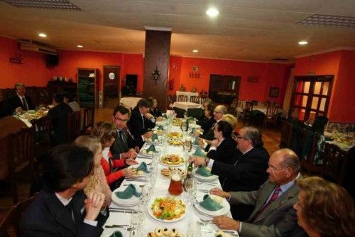 Los Nazarenos Murcianos entregan sus distinciones en su tradicional cena