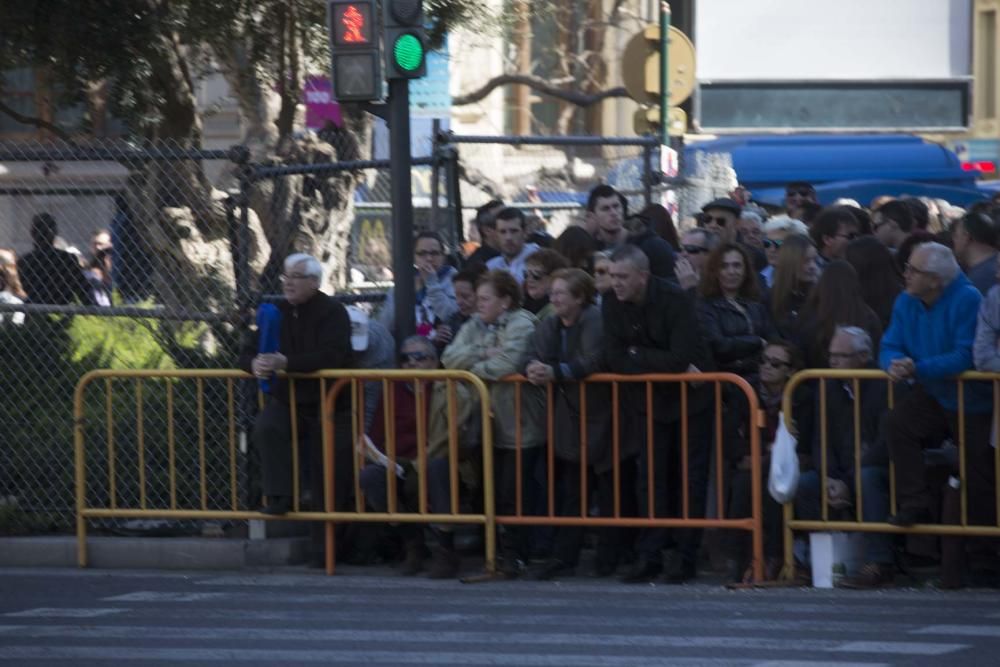 Búscate en la mascletà del 8 de marzo