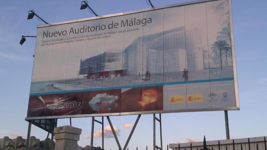 Cartel que anunciaba el auditorio en 2012.