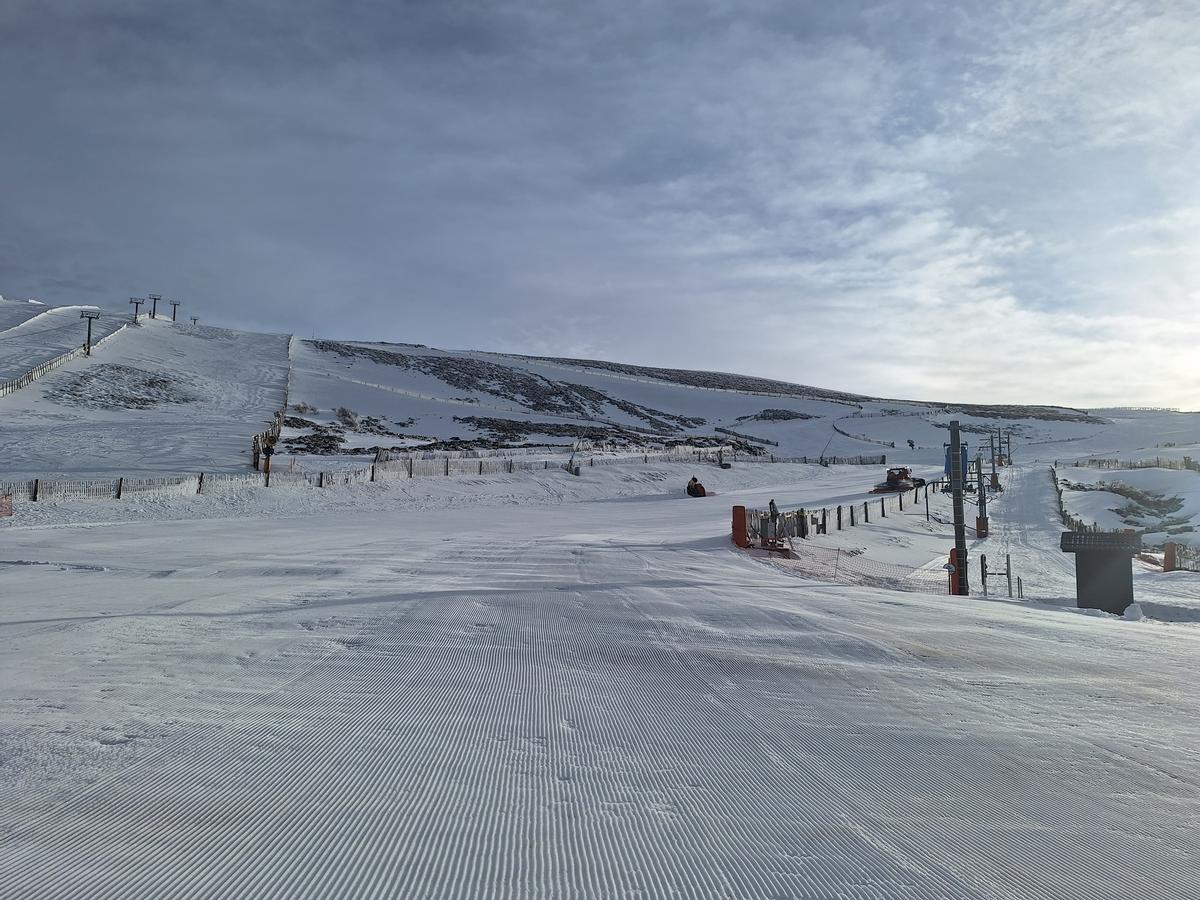 Fotogalería | Así es la estación de La Covitera, la favorita de los cacereños para esquiar