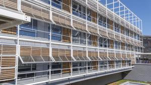 L’Hospital del Mar suma 4 quiròfans i un servei pioner de farmàcia robotitzat