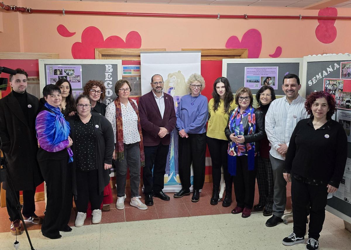 A homenaxe do cole O Pombal de Vigo a Begoña Caamaño na Primavera das Letras