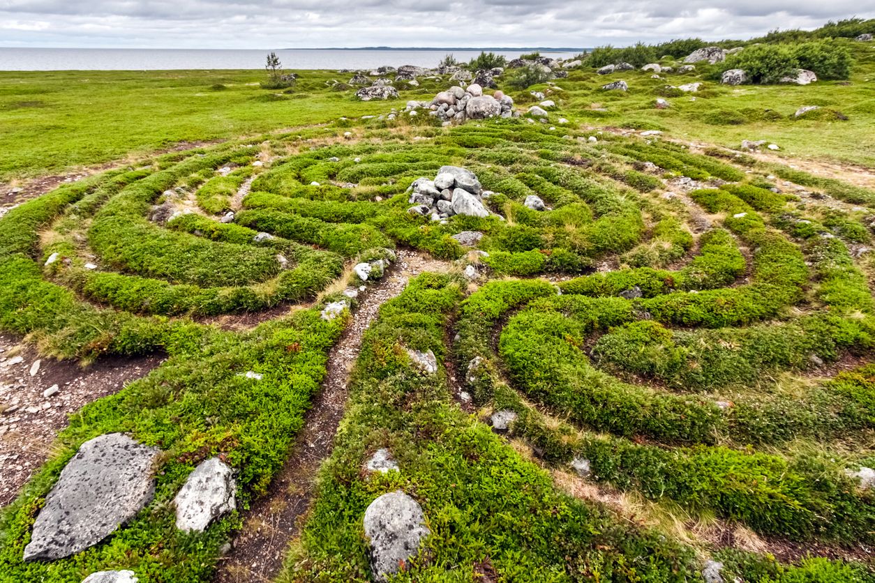 Extraños laberintos