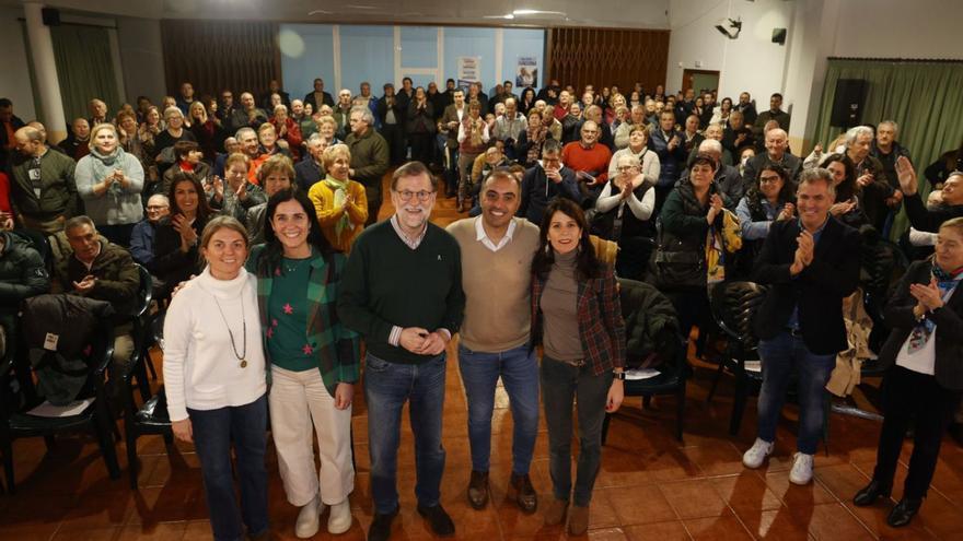 Rajoy apela en Combarro al “sentidiño”