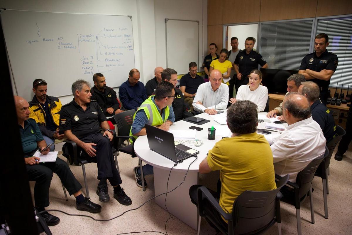 Marga Prohen, durante u na de las reuniones de coordinación  del operativo