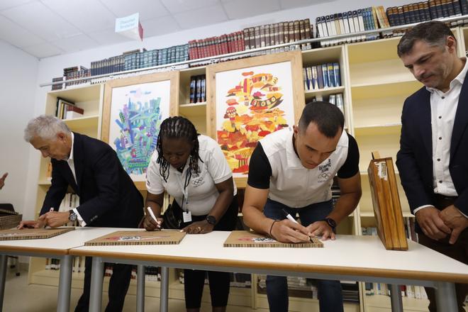 EN IMÁGENES: Así fue la visita de los representantes de la Fundación Olímpica de Refugiados en Villaviciosa