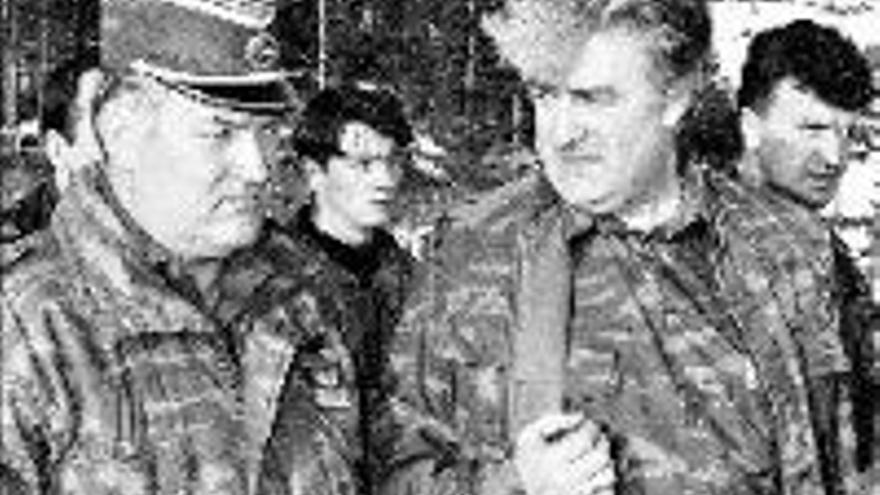 El criminal de guerra serbobosnio Mladic está negociando entregarse