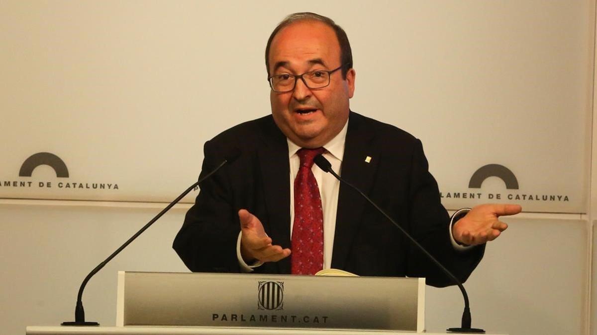 El primer secretario del PSC, Miquel Iceta, en el Parlament.