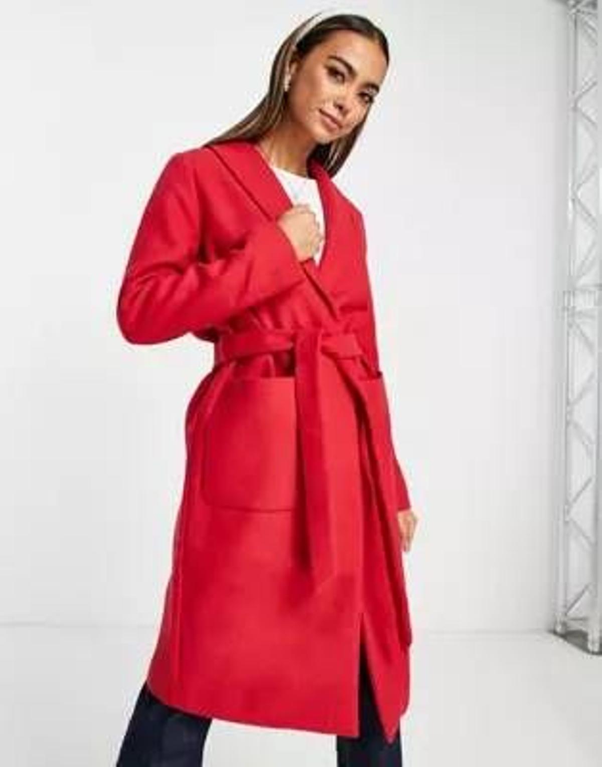 Abrigo rojo con cinturón de mezcla de lana Alicia de Pieces