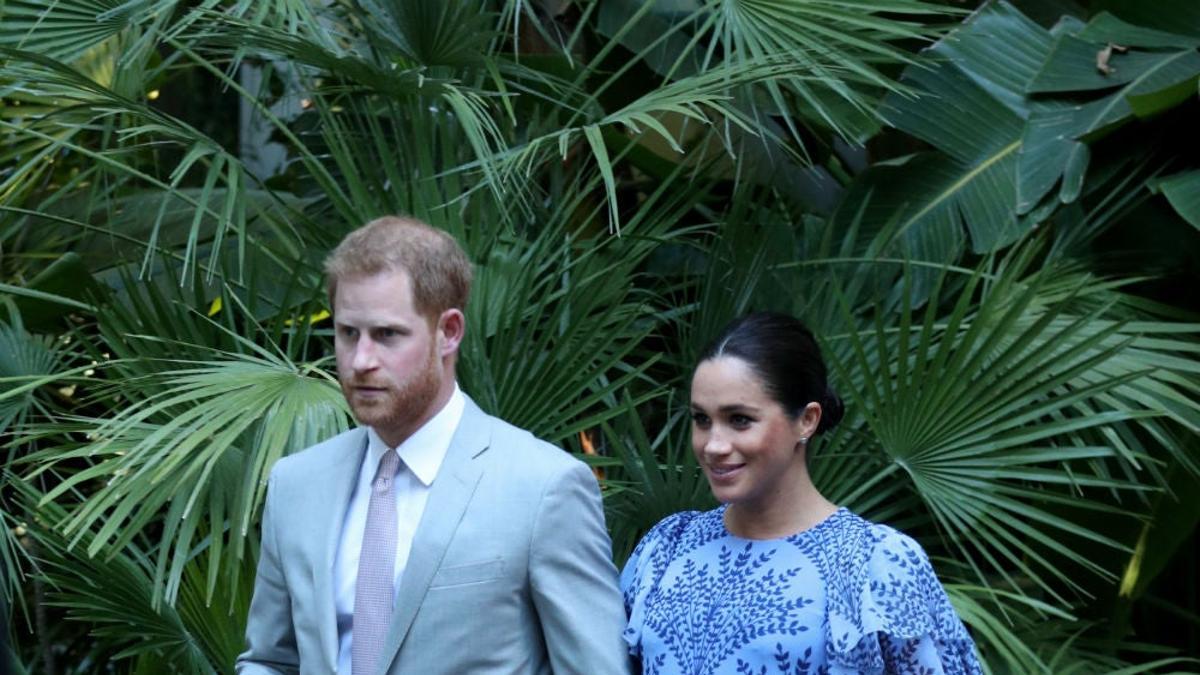 Meghan Markle con vestido de Carolina Herrera durante su viaje oficial a Marruecos