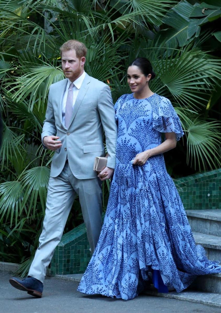 Meghan Markle con vestido de Carolina Herrera durante su viaje oficial a Marruecos