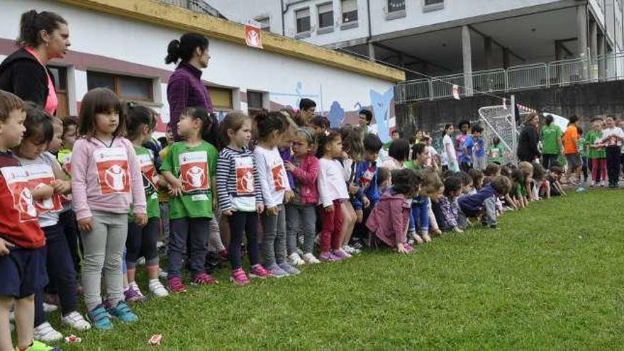 El Ramón de Campoamor de Navia corre unido por la solidaridad