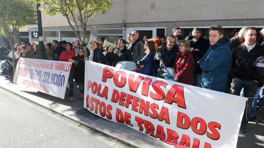 Protesta de los sanitarios en Povisa. // A. Villar