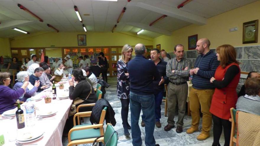 Los residentes de El Mirador de Tineo celebran el día de las familias