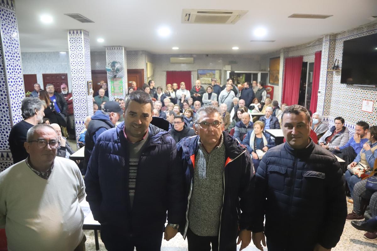 Vecinos de la Fuensanta piden al Ayuntamiento que no se haga el centro de acogida para personas sin hogar en el colegio Lucano