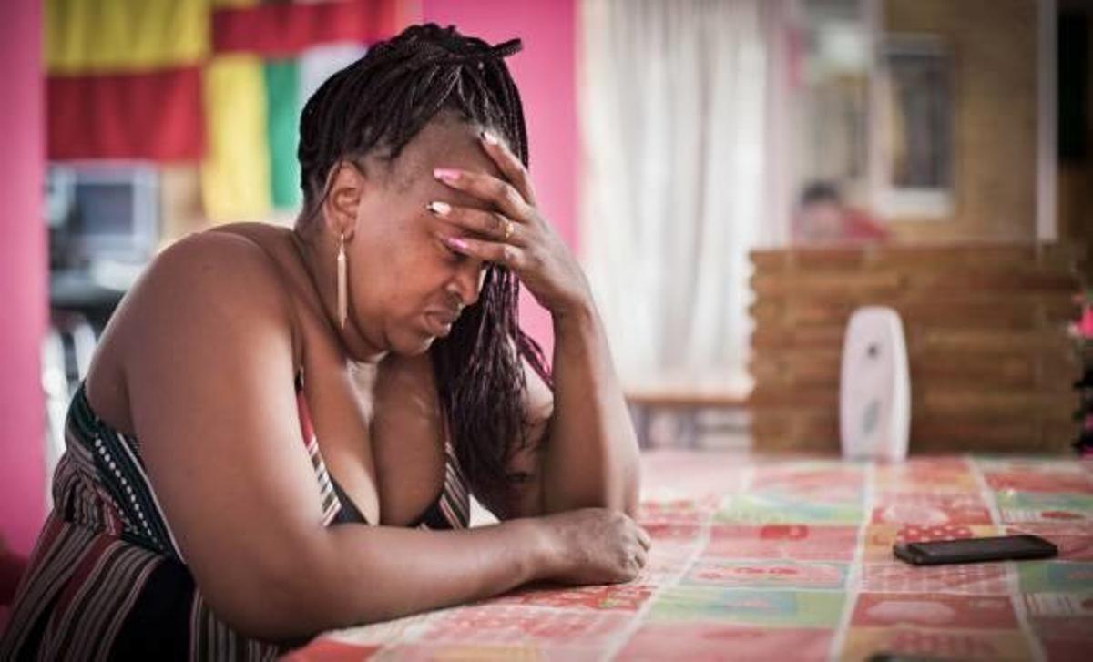 María Nieves Nfina, supuesta víctima de agresiones racistas en el centro camerunés.