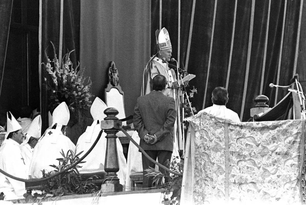 El papa, en su visita a Toledo en 1982