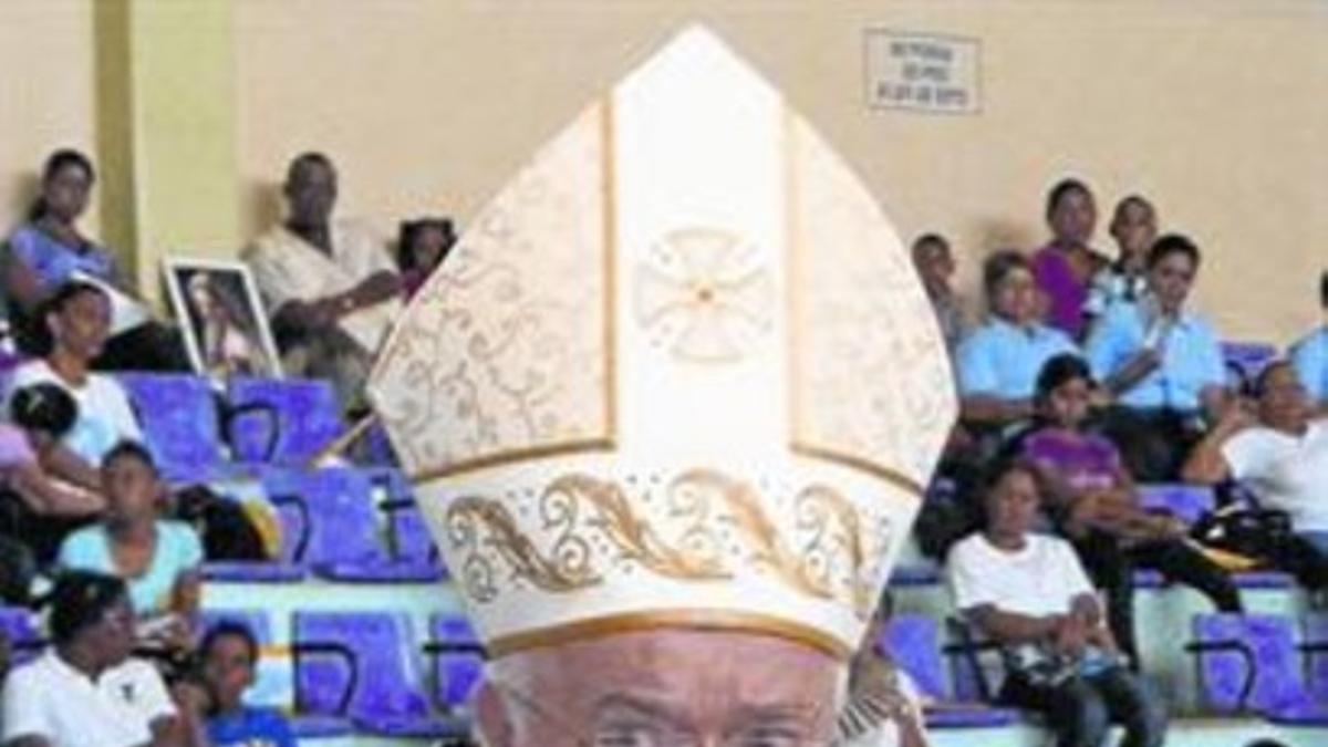 El exnuncio Wesolowski durante un acto religioso.