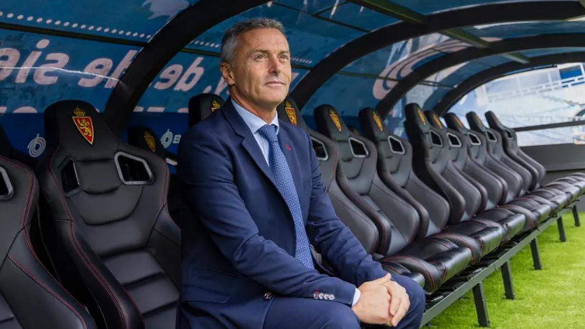 Fran Escribá, en el banquillo del Zaragoza