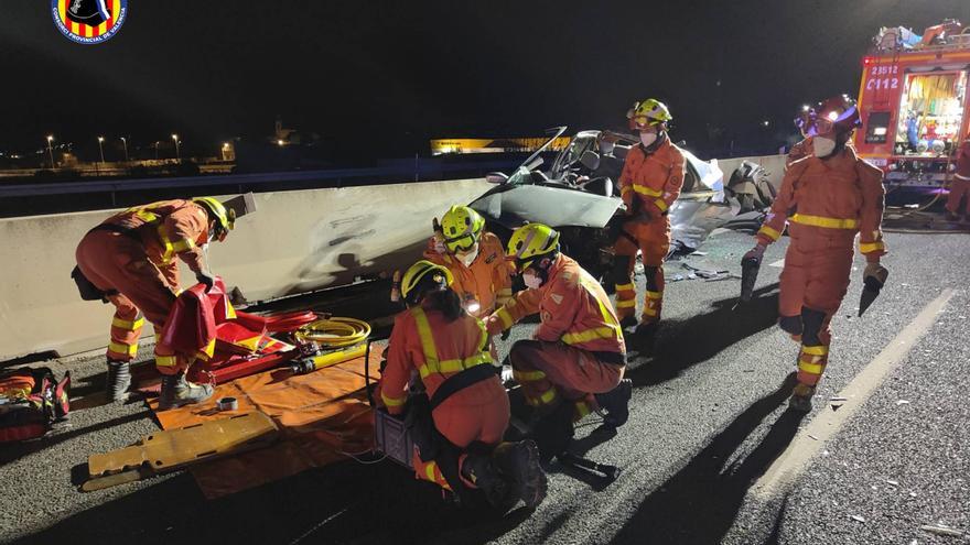 Cinco muertos en Valencia al chocar un coche que circulaba en sentido contrario con otros tres en la A-7