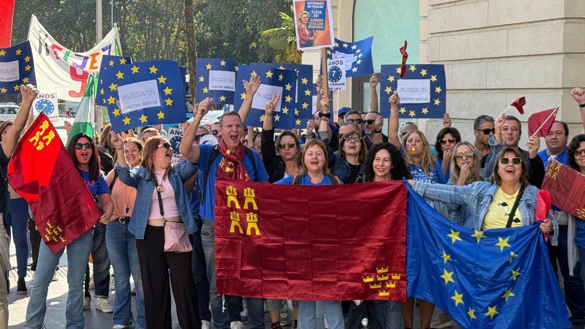 Protesta de interinos murciano este martes en Madrid