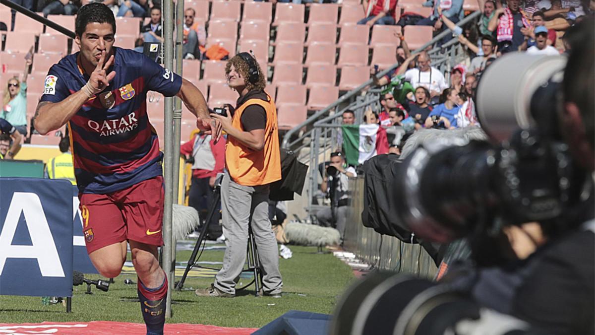 Luis Suárez anotó un histórico hat-trick en su última visita a Granada
