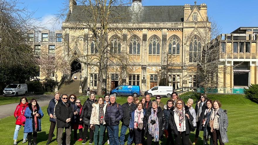 La escuela de adultos de La Pobla de Farnals realiza un viaje educativo a Londres