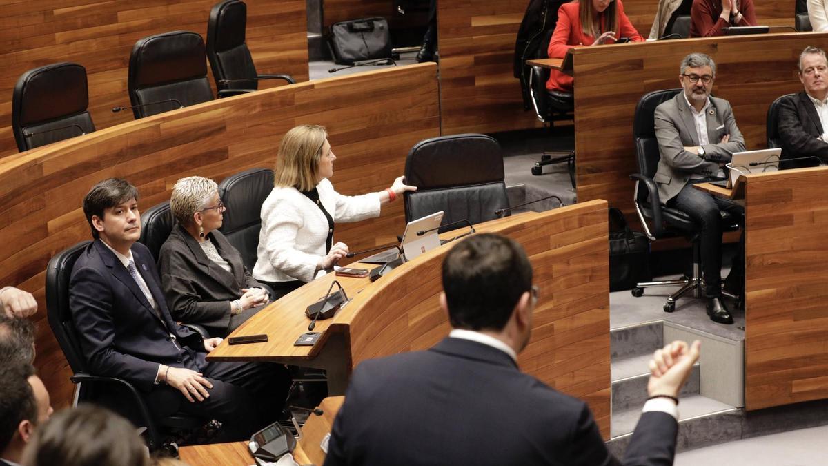 IU cierra filas con la restructuración del Gobierno y Tomé deja ahora en el aire la comisión de investigación