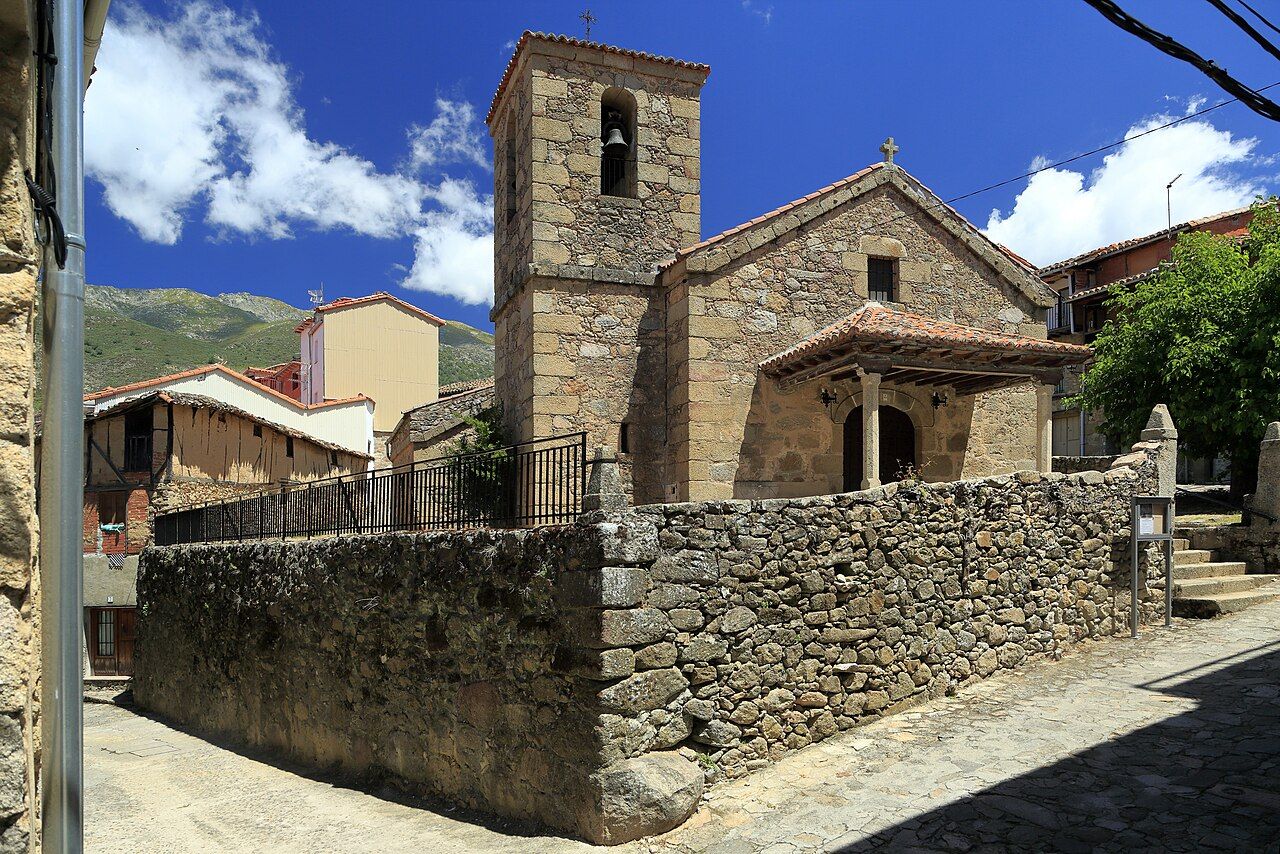 Iglesia de Nuestra Señora del Socorro en Guijo de Santa Bárbara