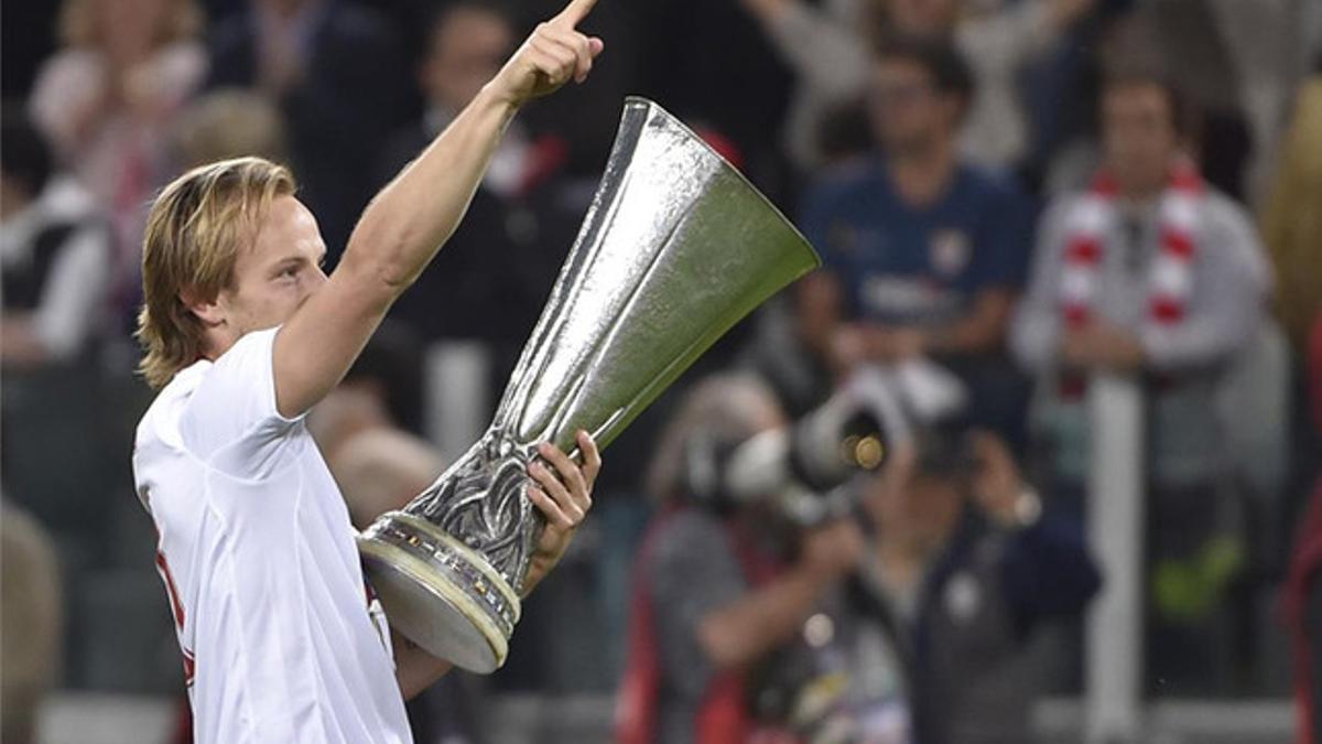 Rakitic conquistó la Europa League con el Sevilla