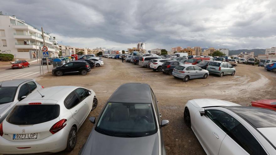 La concesionaria del ‘parking’ de Sant Antoni reitera a la jueza el daño económico que le causan los ilegales
