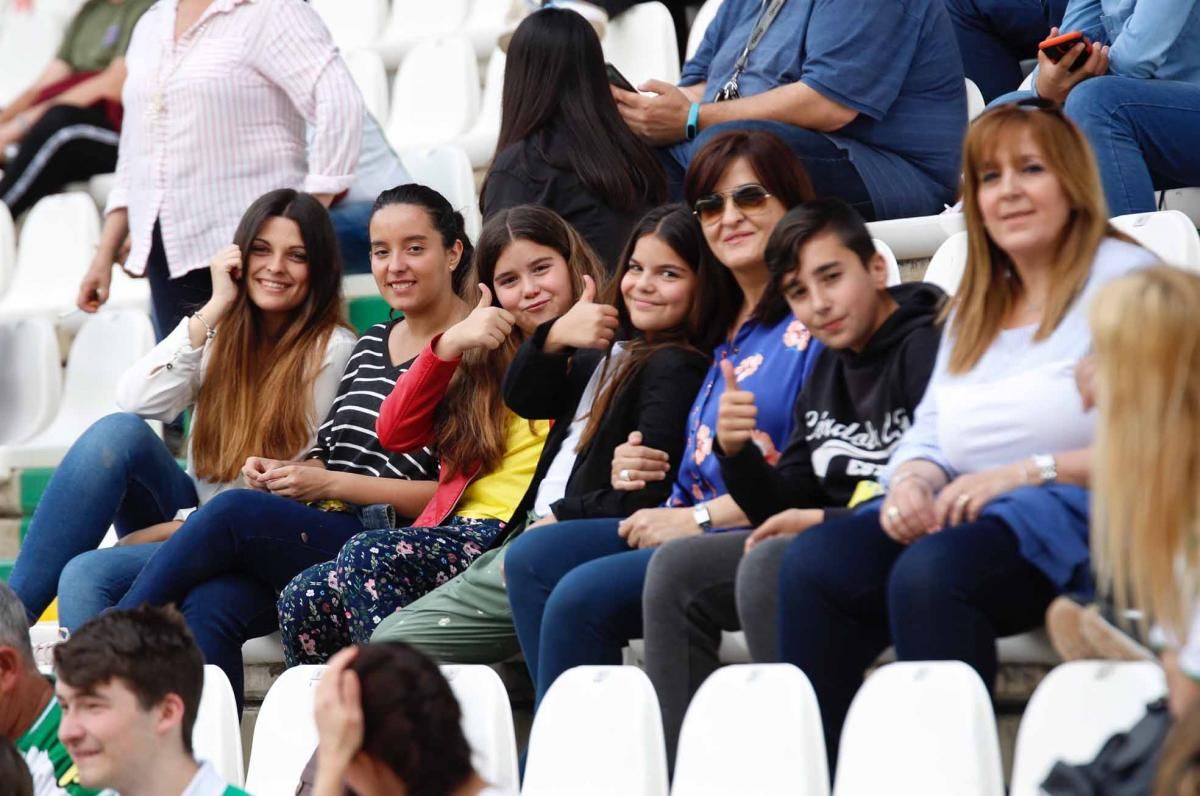 La afición cordobesista apoya al equipo femenino