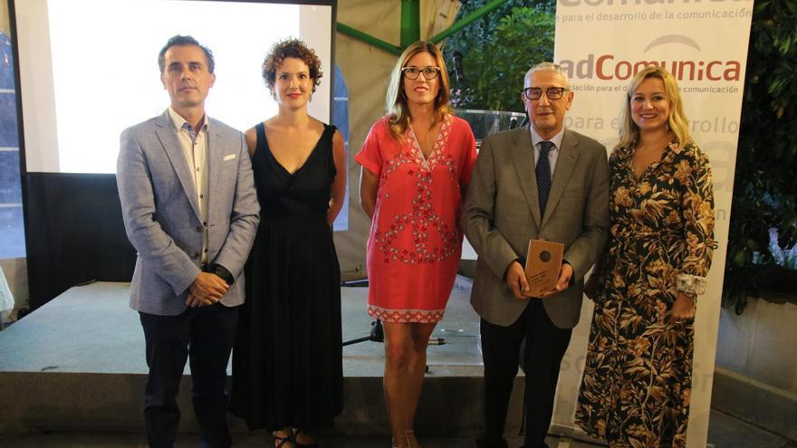 Los ‘llibrets’ de fiestas de Castelló, Cáritas , Mar Castillo y Elena Aguilar, premios 2023 de adComunica