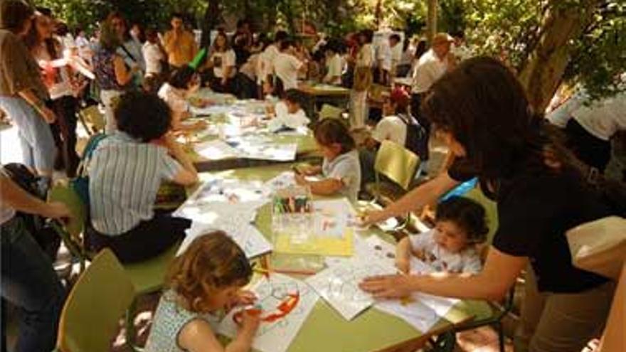 Cánovas acoge las actividades del seminario ´Matemáticas en la calle´ con mucho público