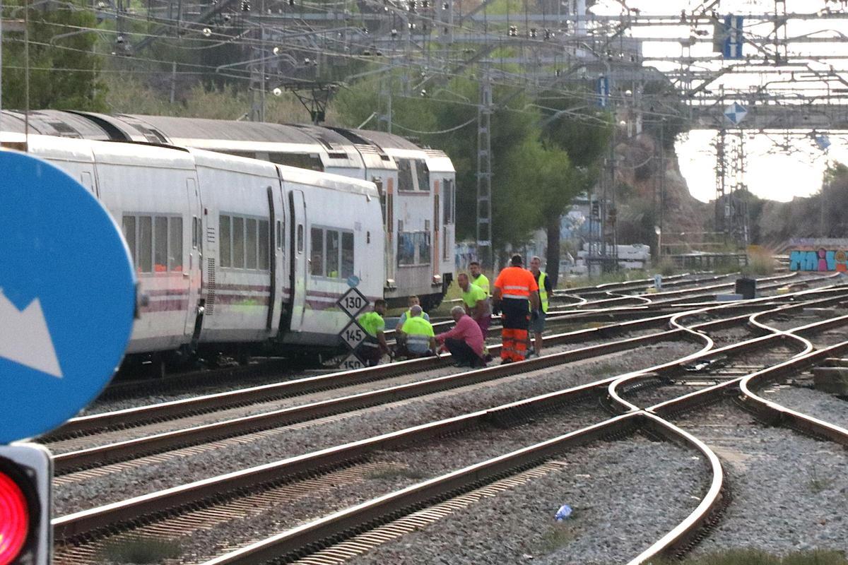 Un tren Talgo descarrila en Vilanova