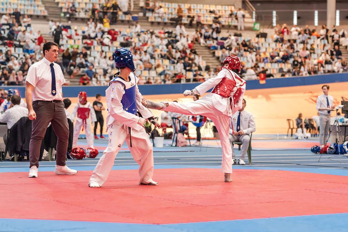 Competición de taekwondo en el Palau Lluís Puig