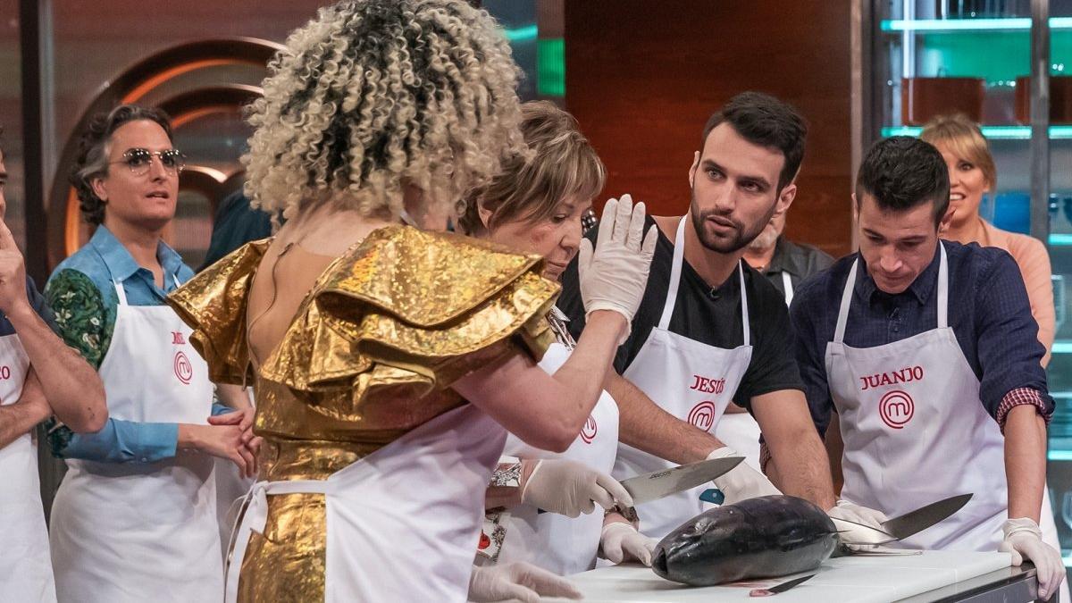 Los concursantes de 'Masterchef Celebrity 5' en una de las pruebas