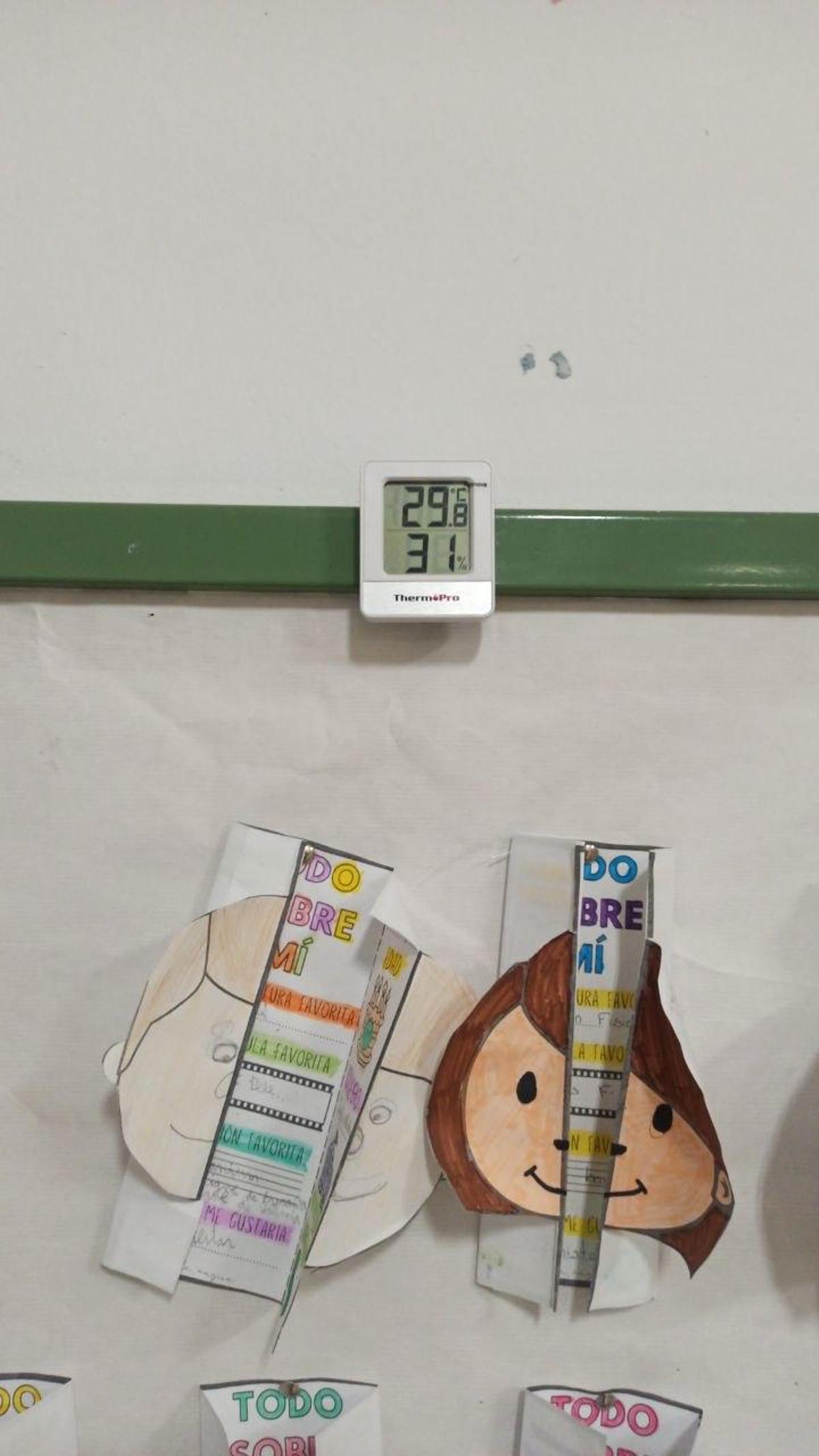 Dispositivo instalado en una clase del CEIP Joaquín Muñoz de Turís.